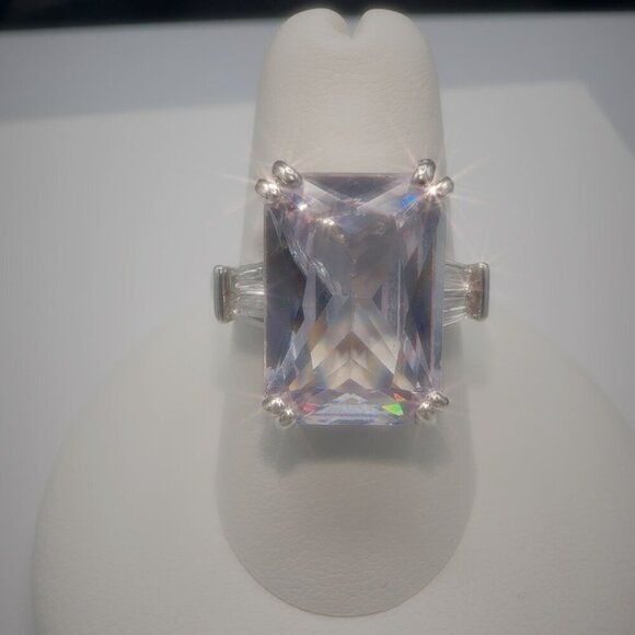 Sterling Silver Tone Cubic Zirconia Ring Size 7 - Picture 4 of 9